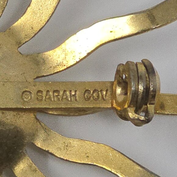 Vintage Sarah Coventry Sunburst Brooch Gold Tone Rhinestone Pin - Picture 4 of 7